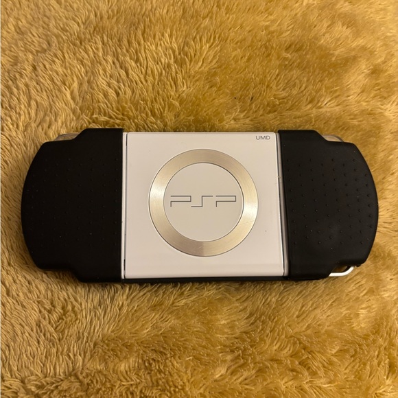 WOW**SALE**SONY PSP handheld console with 9 games - Picture 11 of 16